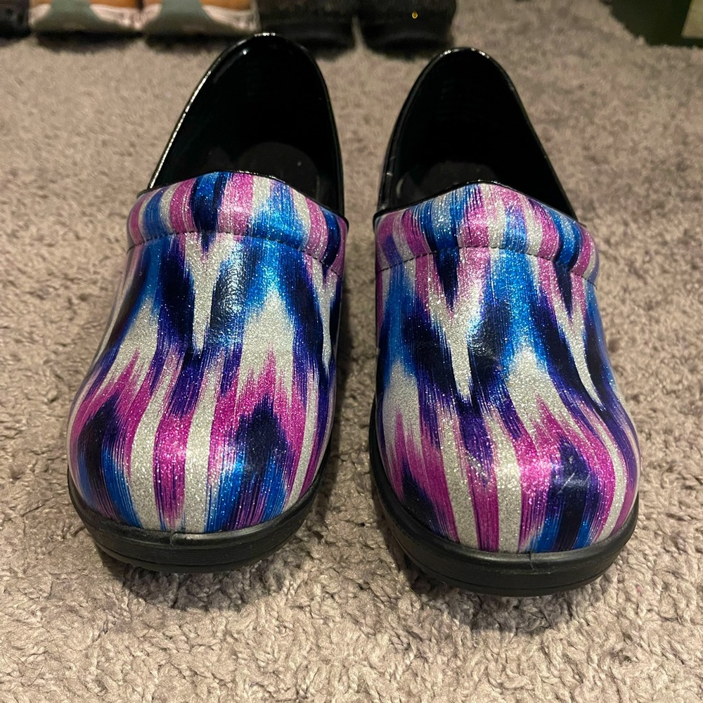 Savvy slip resistant shoes - size 8 
Great condition